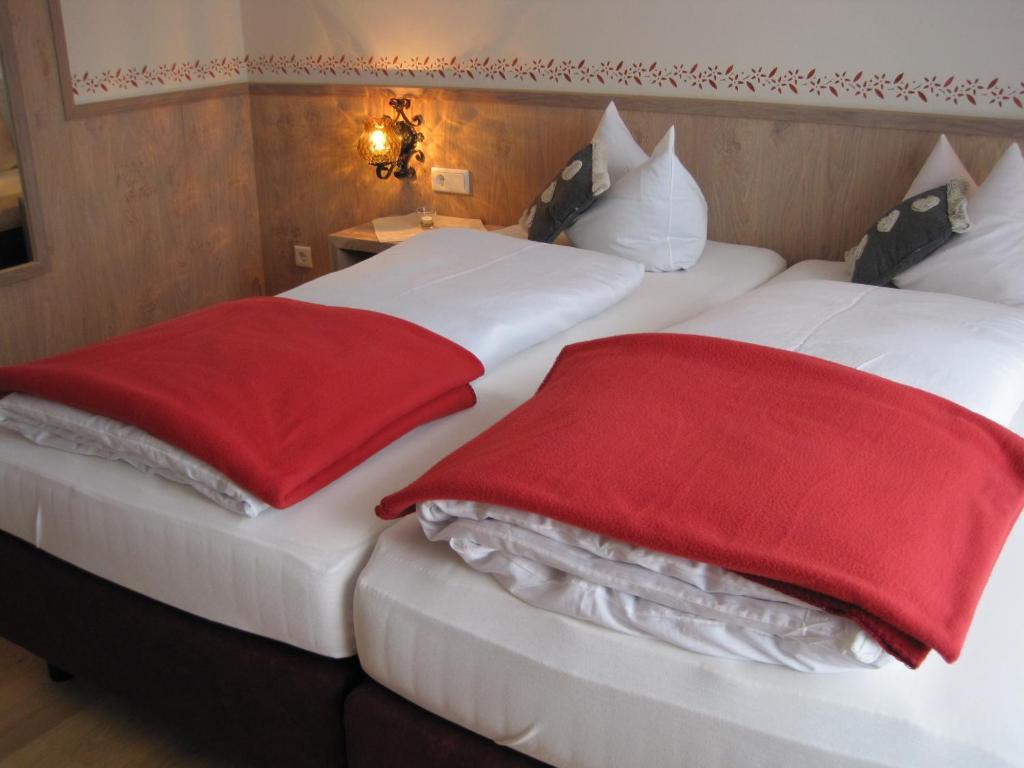 Hotel Zur Schonen Aussicht Ubersee Bilik gambar
