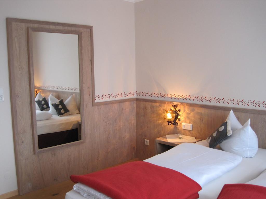 Hotel Zur Schonen Aussicht Ubersee Luaran gambar